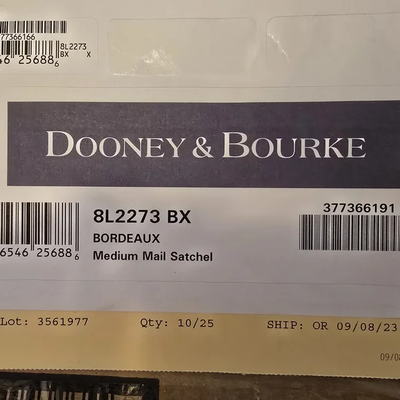NWT Dooney & Bourke Mail Satchel (medium) in Bordeaux & Matching Kisslock wallet - Picture 8 of 8